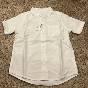 NWT The Children’s Place Boys Button Down Collar Short Sleeve Shirt Sz 5/6 White